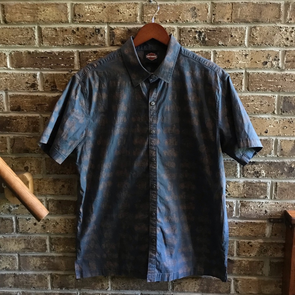 Harley-Davidson Motorcycle Print Dress Shirt 
Size Large
Good used condition